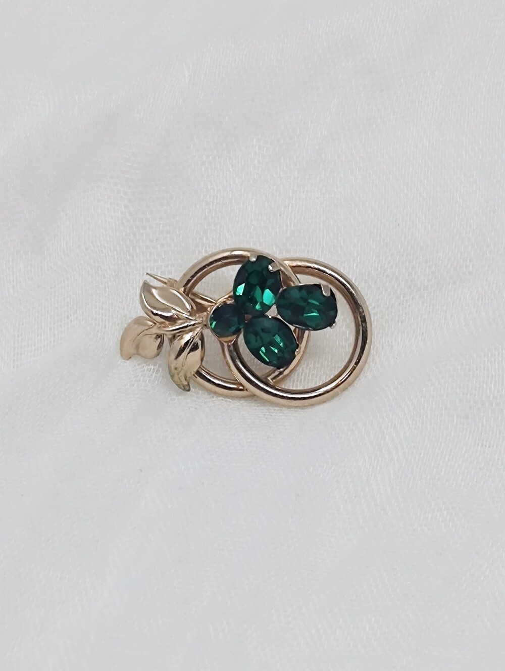 Vintage Signed Coro Emerald Green Rhinestone Gold Tone Brooch Pin | Mid Century